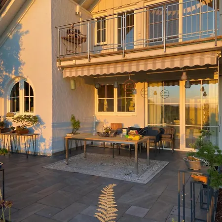 Homestay szállás Blaue Haus - Ein Sommertraum Und Ein Wintermaerchen Weiler-Simmerberg